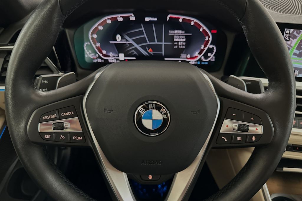 2021 BMW 3 Series 330e 26