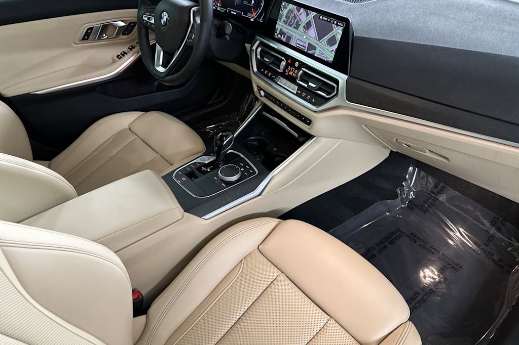 Thumbnail: 2022 BMW 3 Series - 12