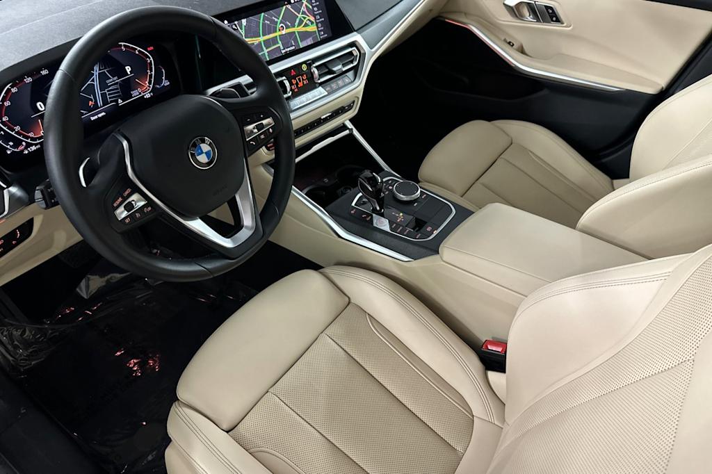 Thumbnail: 2022 BMW 3 Series - 9