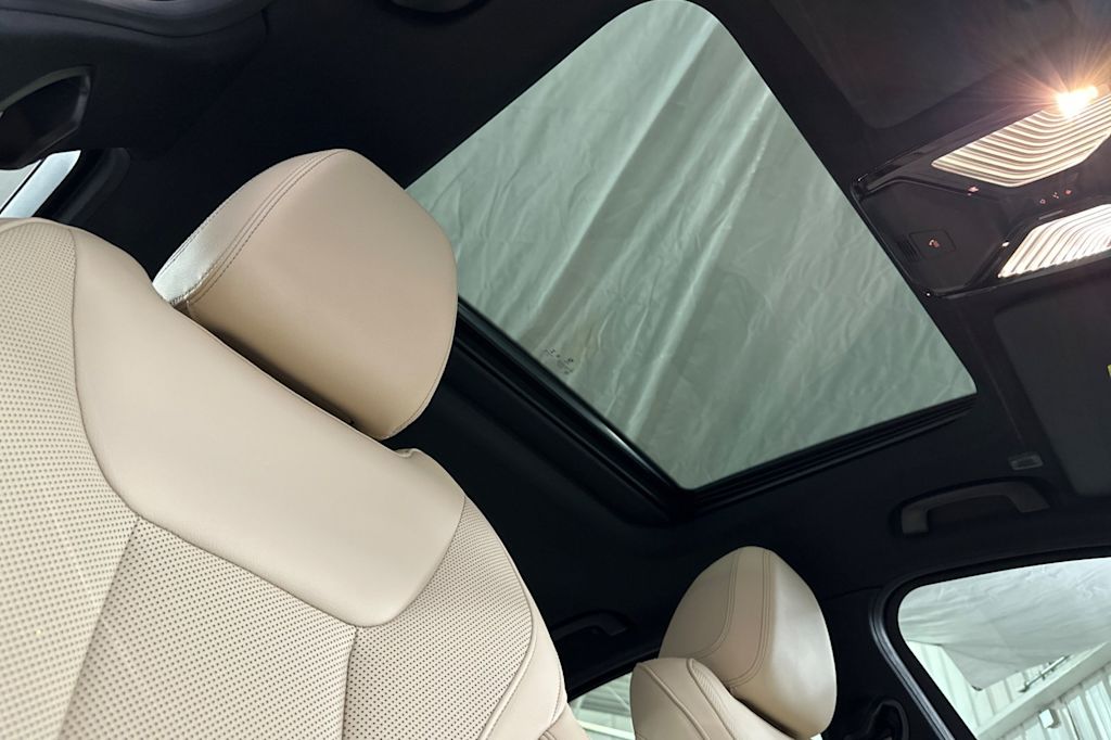 Thumbnail: 2022 BMW 3 Series - 21