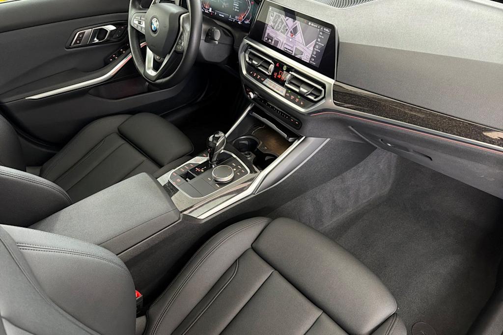 Thumbnail: 2021 BMW 3 Series - 12