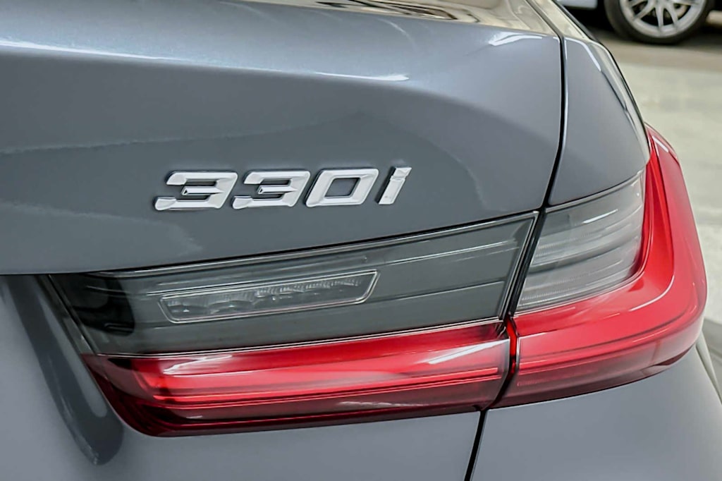 2021 BMW 3 Series 330xi 28