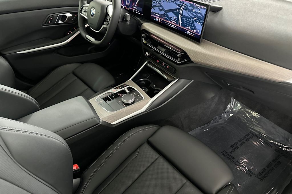 Thumbnail: 2025 BMW 3 Series - 11