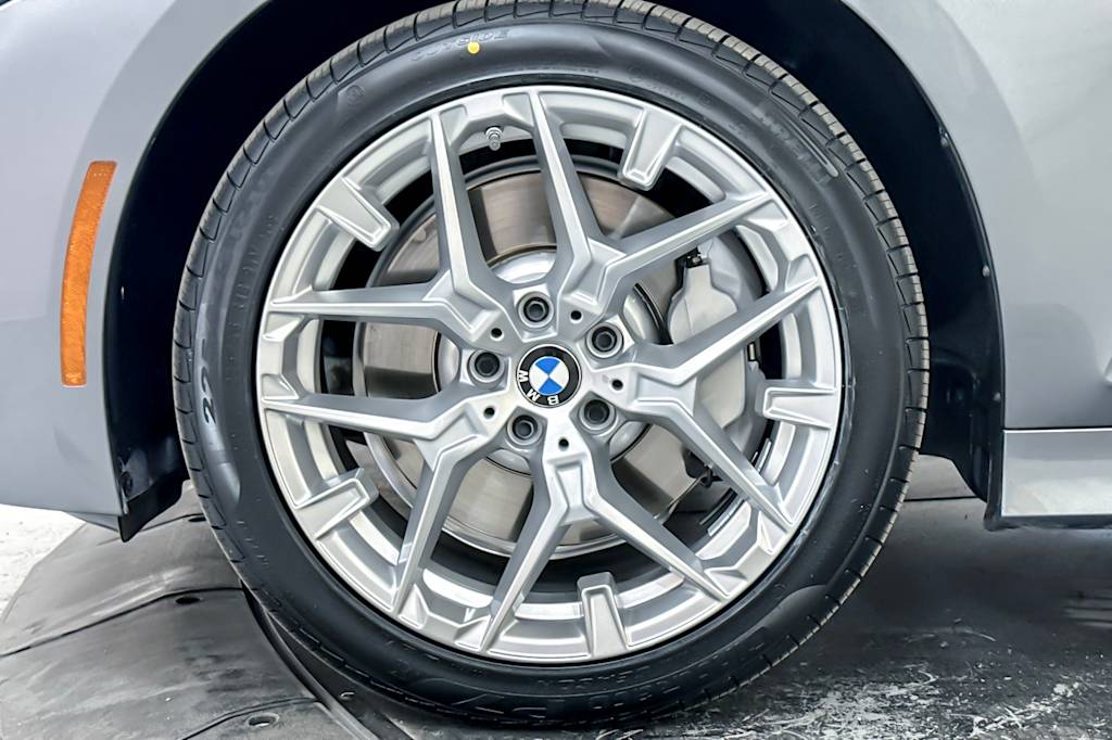 Thumbnail: 2025 BMW 3 Series - 7