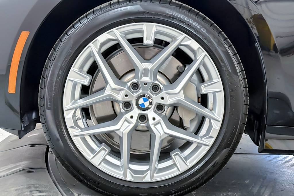 Thumbnail: 2026 BMW 3 Series - 8