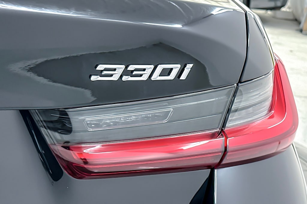 Thumbnail: 2025 BMW 3 Series - 7