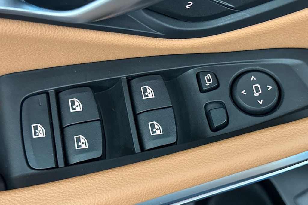 Thumbnail: 2025 BMW 3 Series - 22