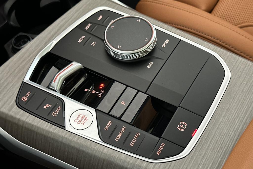 Thumbnail: 2025 BMW 3 Series - 14