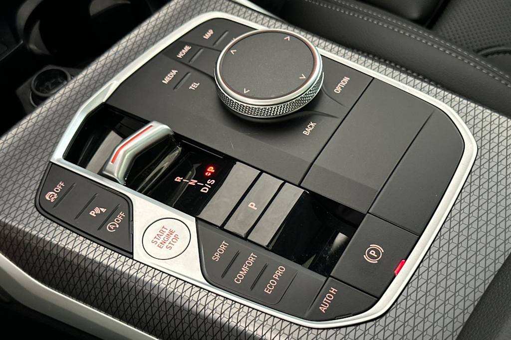 Thumbnail: 2025 BMW 3 Series - 14