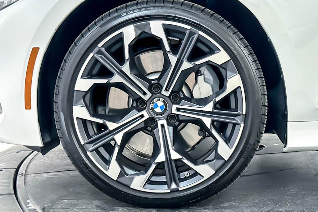 Thumbnail: 2025 BMW 3 Series - 8