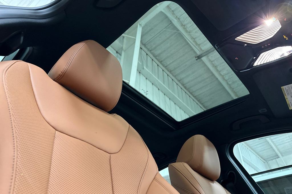 Thumbnail: 2026 BMW 3 Series - 21