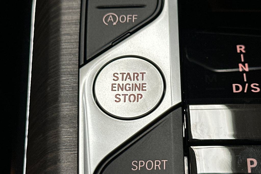 Thumbnail: 2026 BMW 3 Series - 25