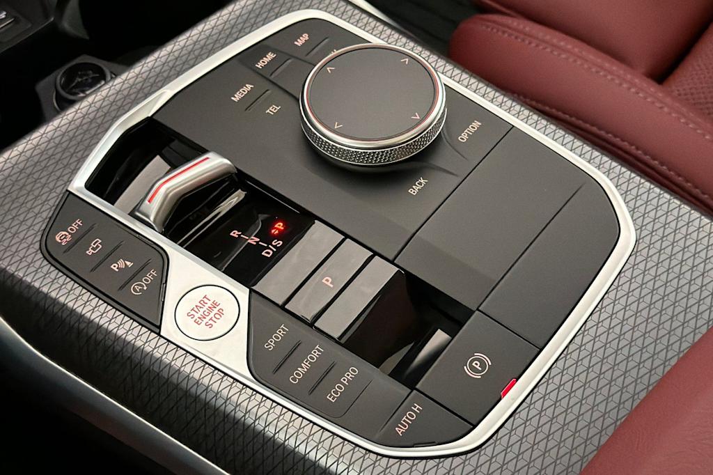 Thumbnail: 2026 BMW 3 Series - 14