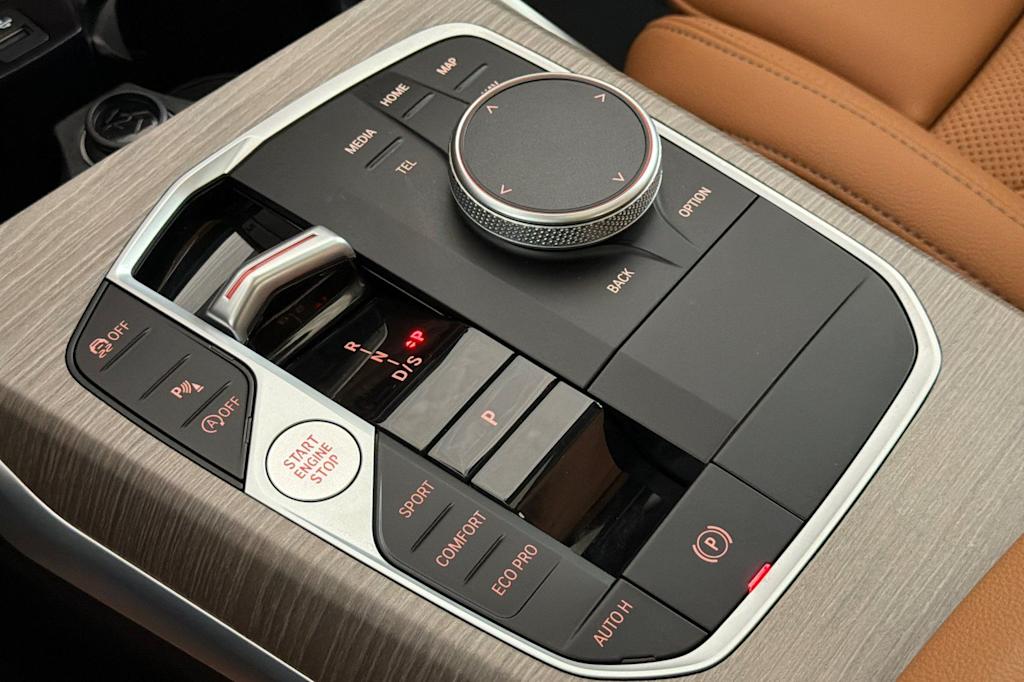 Thumbnail: 2026 BMW 3 Series - 14