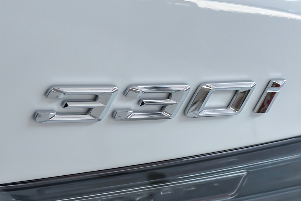 Thumbnail: 2025 BMW 3 Series - 28