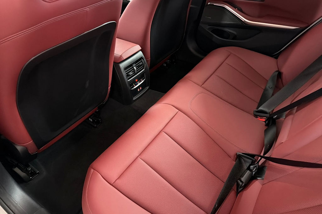 Thumbnail: 2025 BMW 3 Series - 10