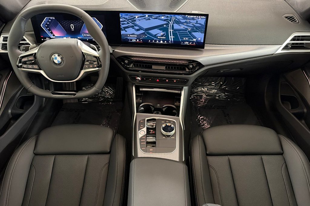 Thumbnail: 2026 BMW 3 Series - 2