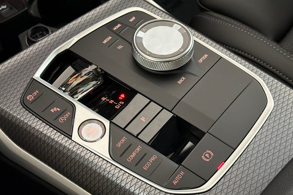 Thumbnail: 2026 BMW 3 Series - 14