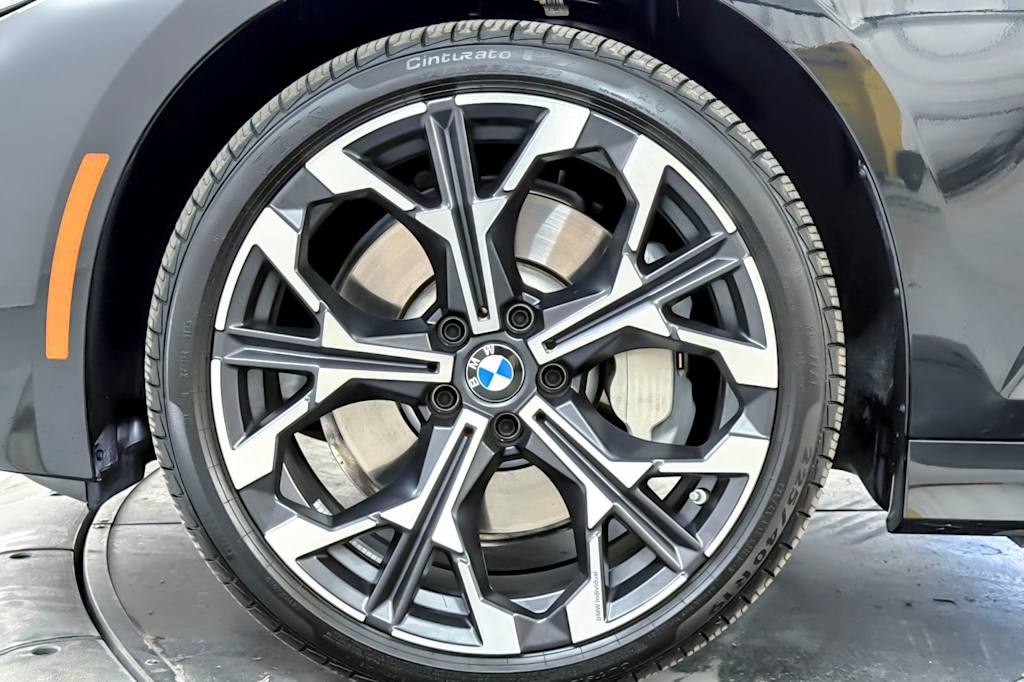 Thumbnail: 2026 BMW 3 Series - 8
