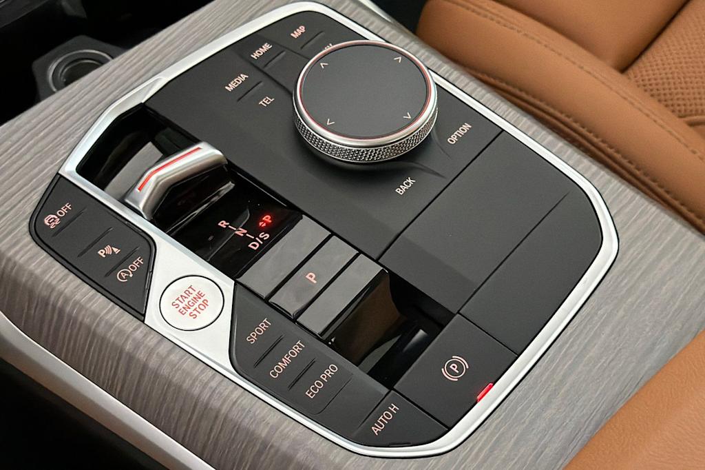 Thumbnail: 2026 BMW 3 Series - 14