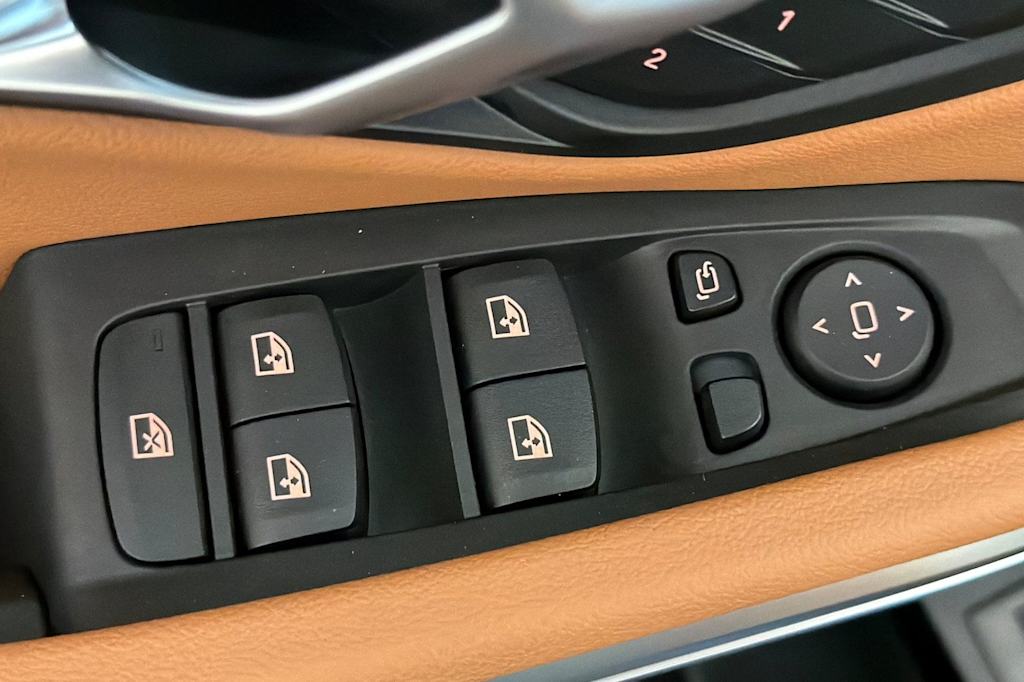 Thumbnail: 2026 BMW 3 Series - 21