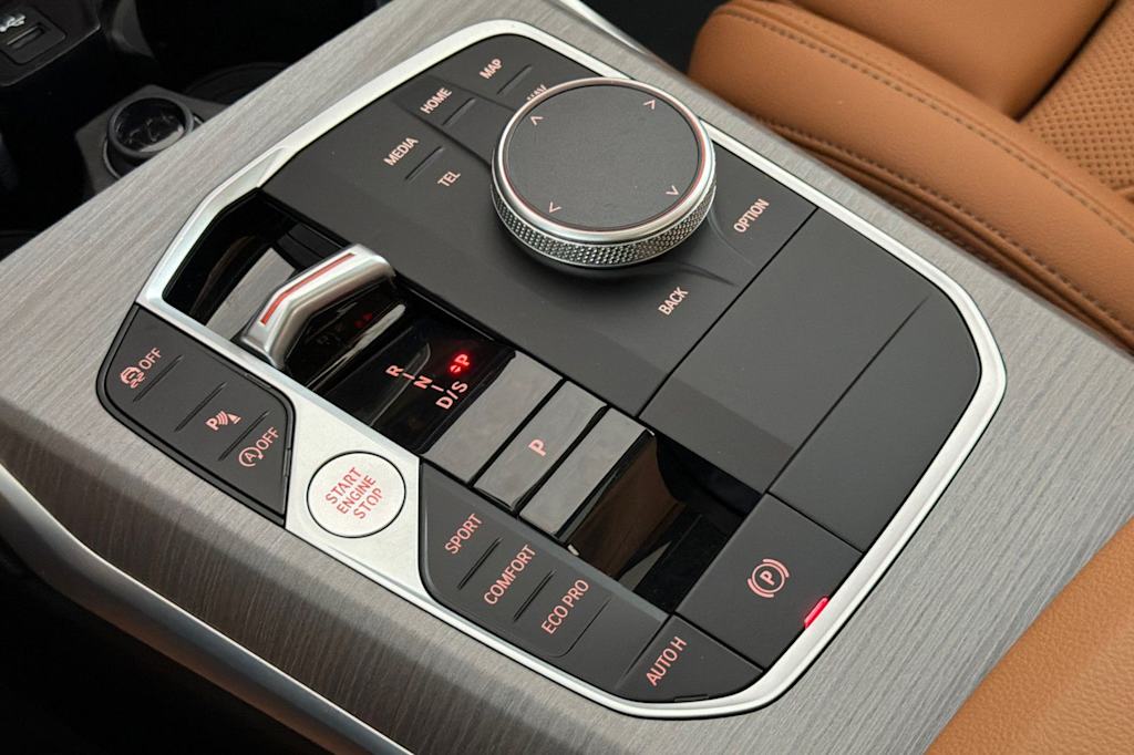 Thumbnail: 2026 BMW 3 Series - 14