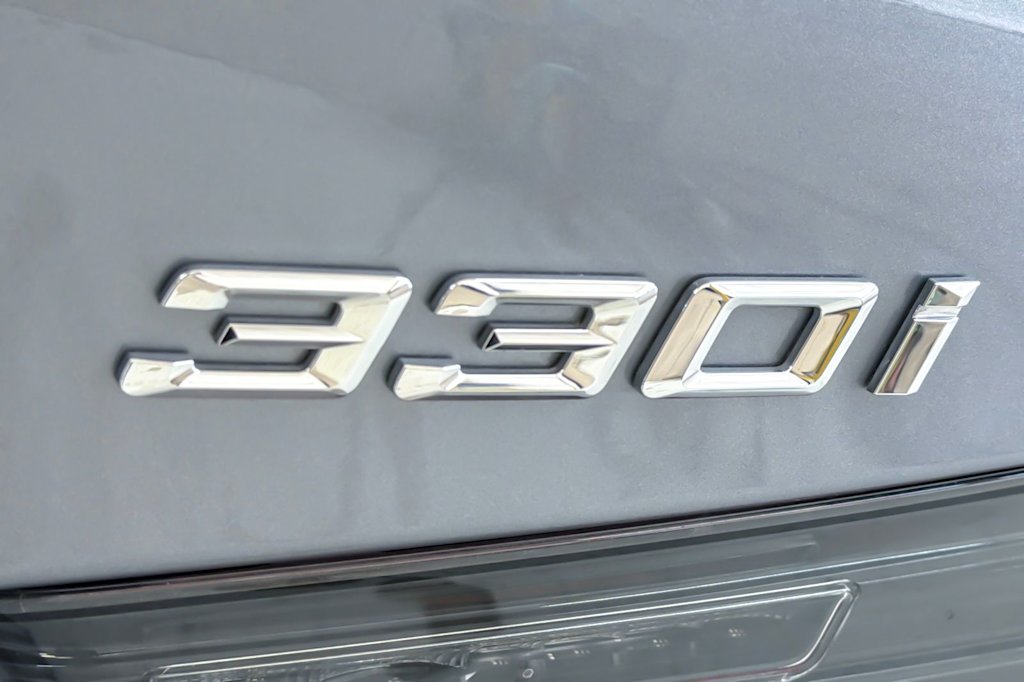 Thumbnail: 2026 BMW 3 Series - 7