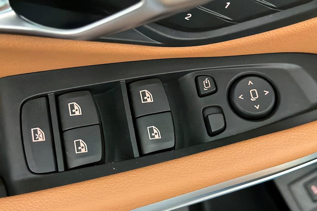 Thumbnail: 2026 BMW 3 Series - 22