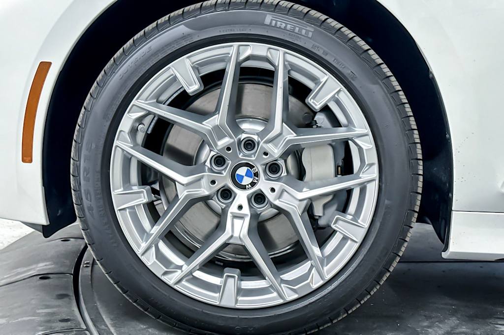 Thumbnail: 2026 BMW 3 Series - 8