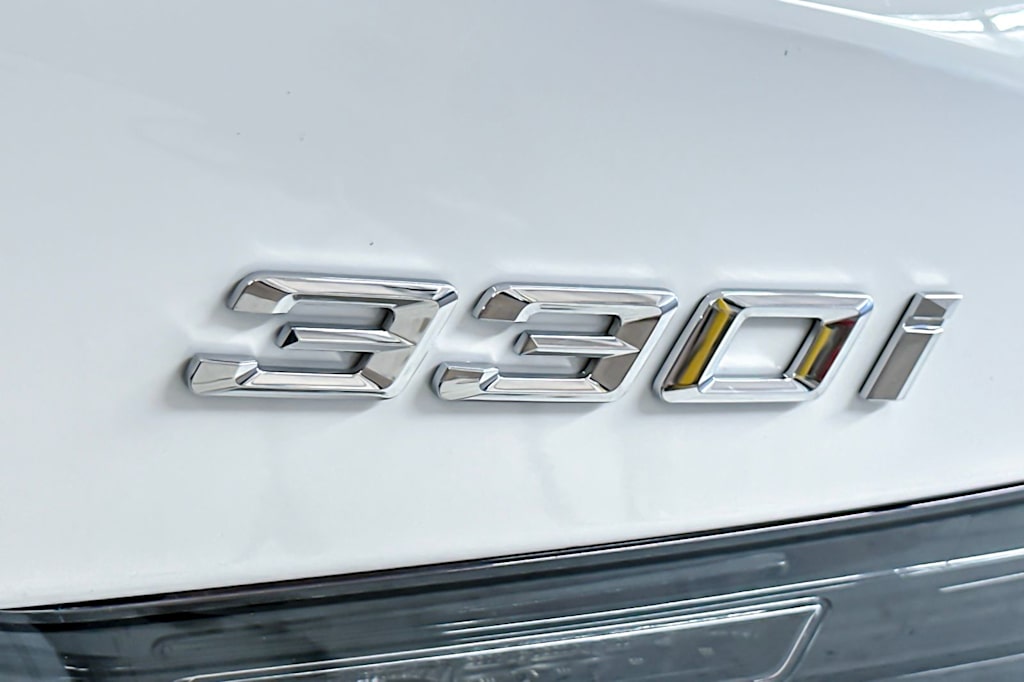 Thumbnail: 2026 BMW 3 Series - 25