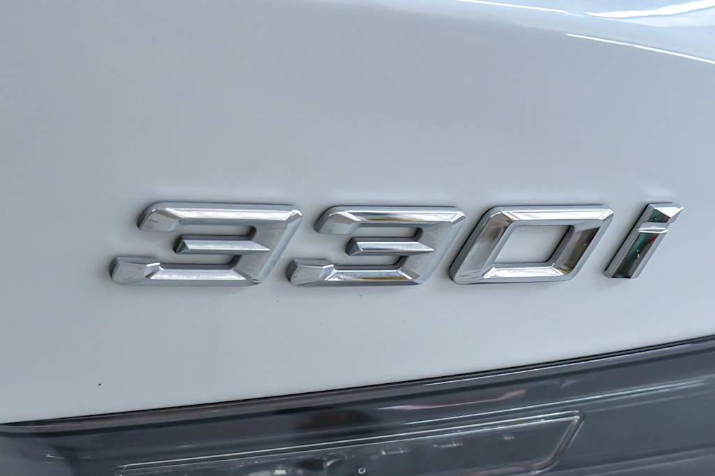 Thumbnail: 2024 BMW 3 Series - 27
