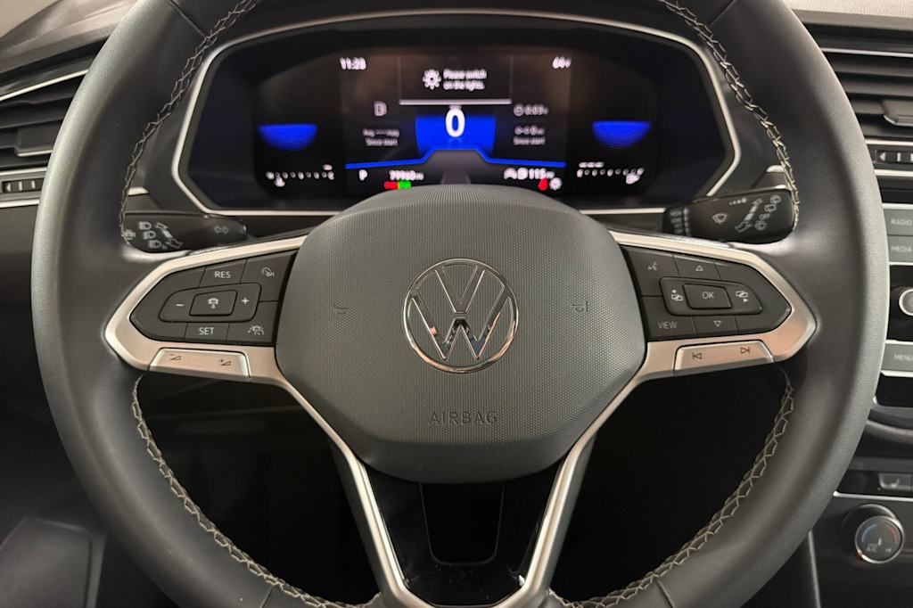 Thumbnail: 2023 Volkswagen Tiguan - 26