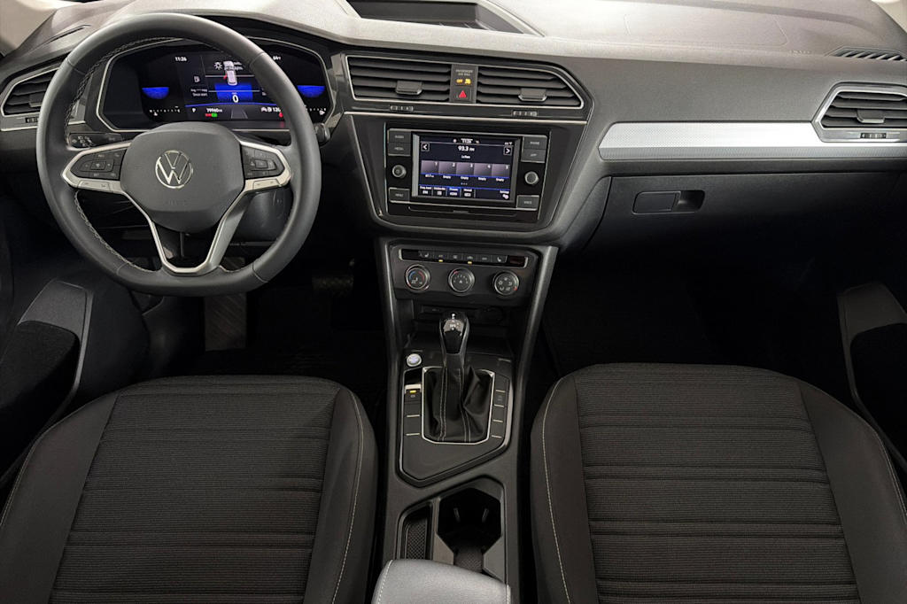 Thumbnail: 2023 Volkswagen Tiguan - 2