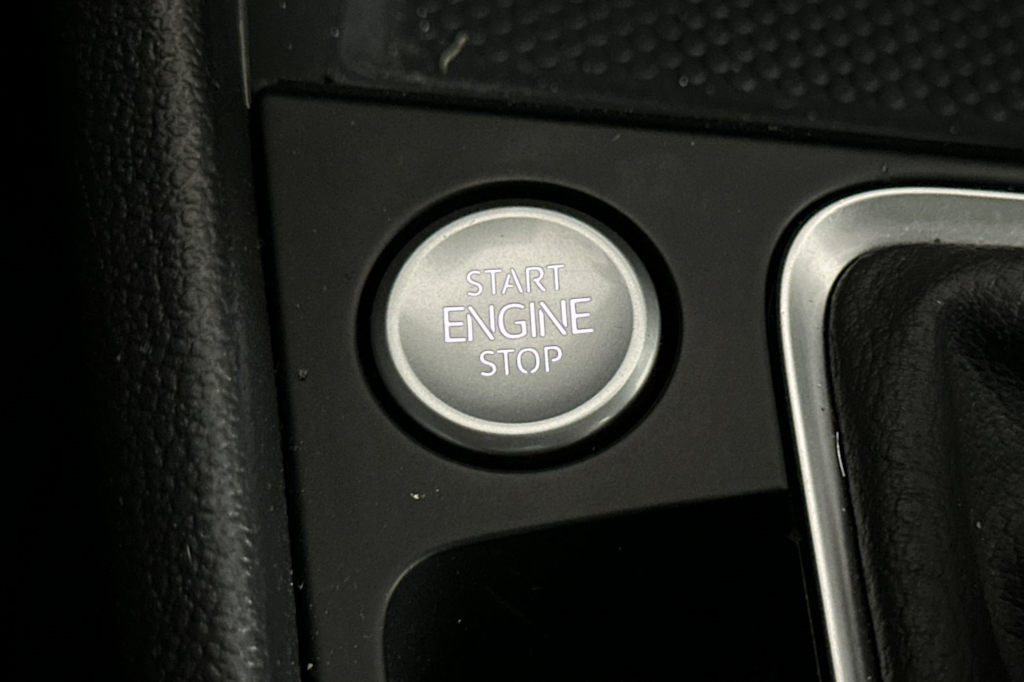 Thumbnail: 2022 Volkswagen Jetta - 25