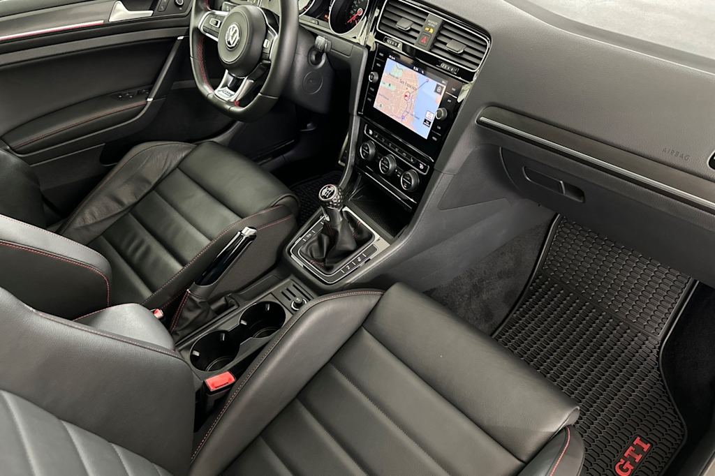 Thumbnail: 2019 Volkswagen Golf - 11