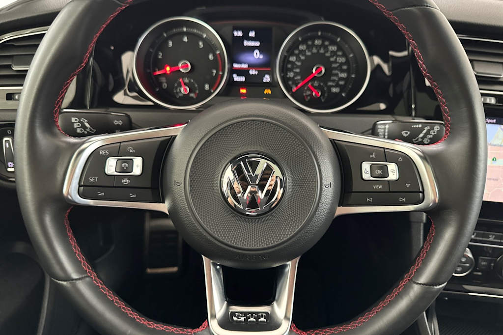 Thumbnail: 2019 Volkswagen Golf - 26