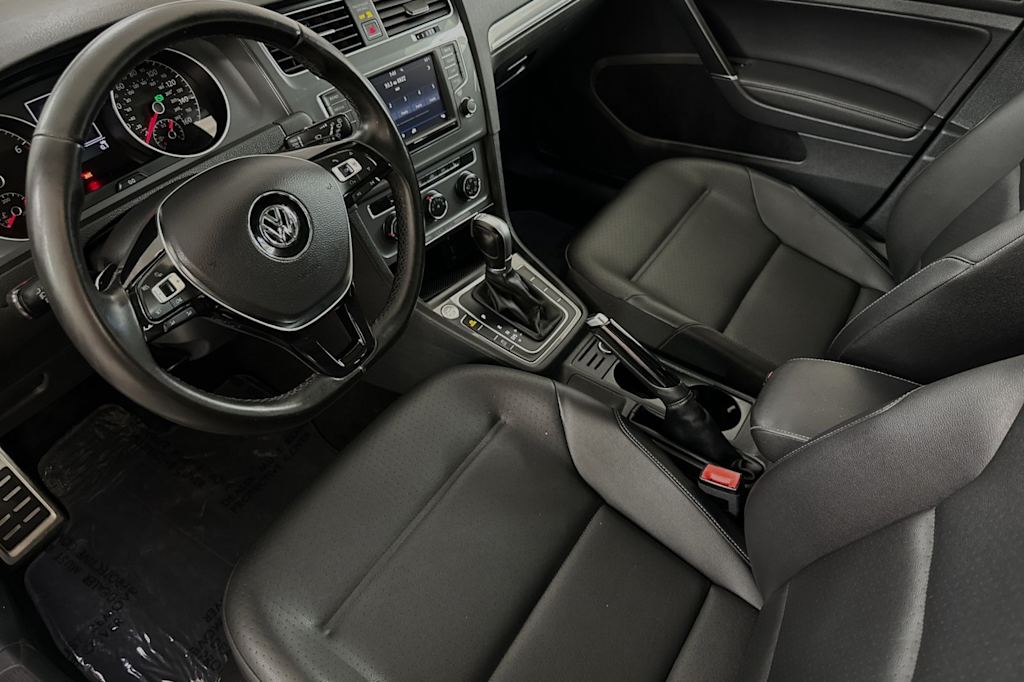 2017 Volkswagen Golf Alltrack SE 8