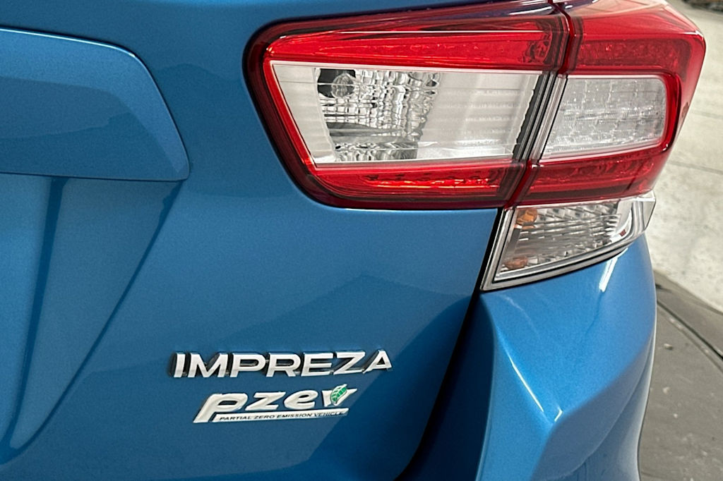 2017 Subaru Impreza Premium 27