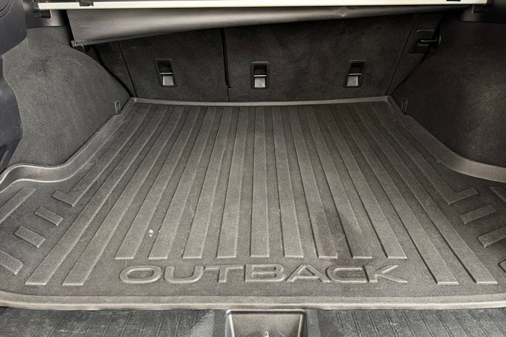 Thumbnail: 2016 Subaru Outback - 17