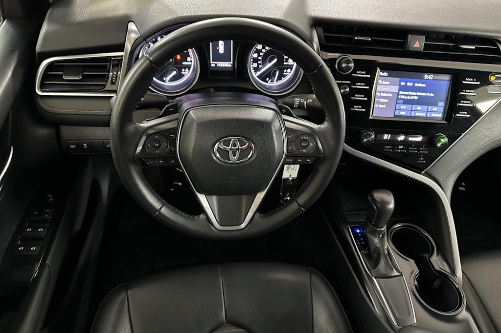 2018 Toyota Camry SE 11