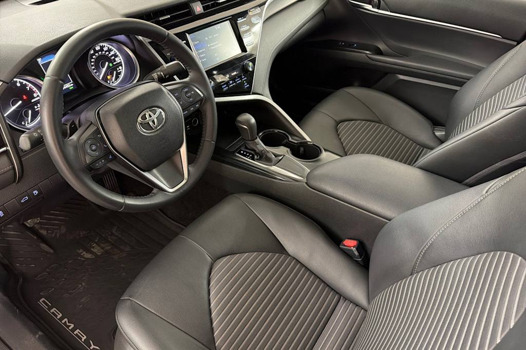 Thumbnail: 2018 Toyota Camry - 9