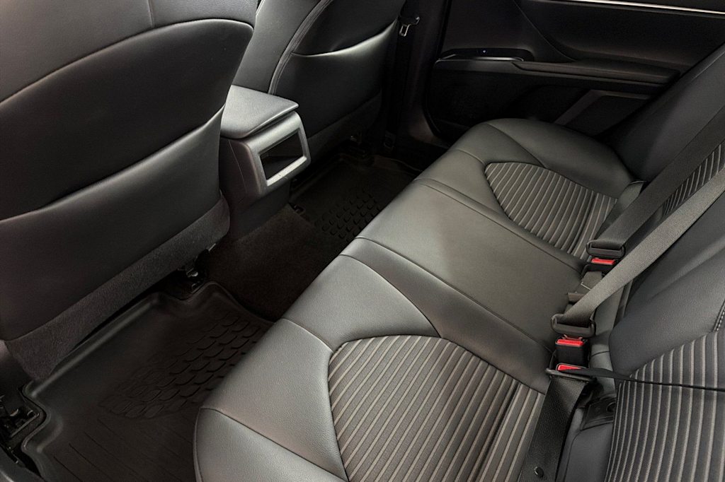 Thumbnail: 2018 Toyota Camry - 11