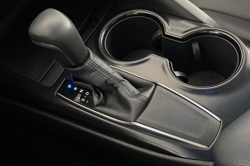 Thumbnail: 2018 Toyota Camry - 14
