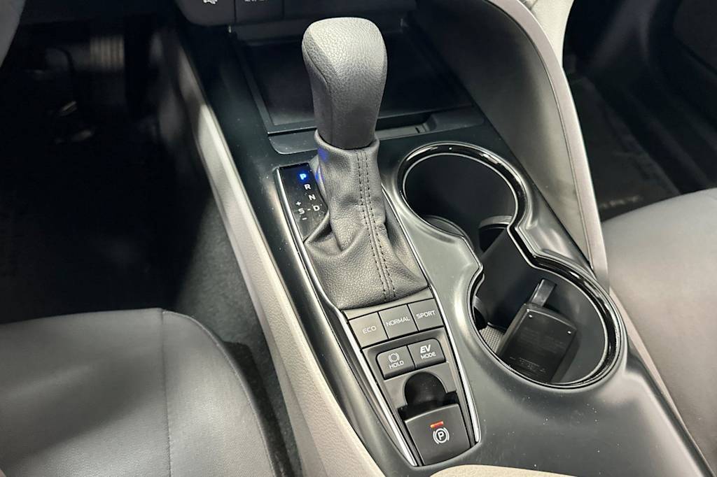 Thumbnail: 2020 Toyota Camry - 15