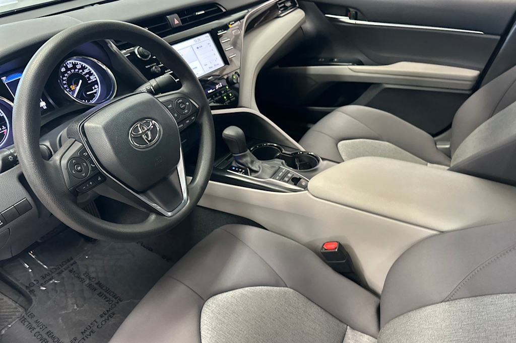 Thumbnail: 2020 Toyota Camry - 8