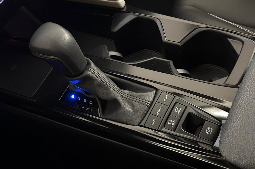 Thumbnail: 2025 Toyota Camry - 13