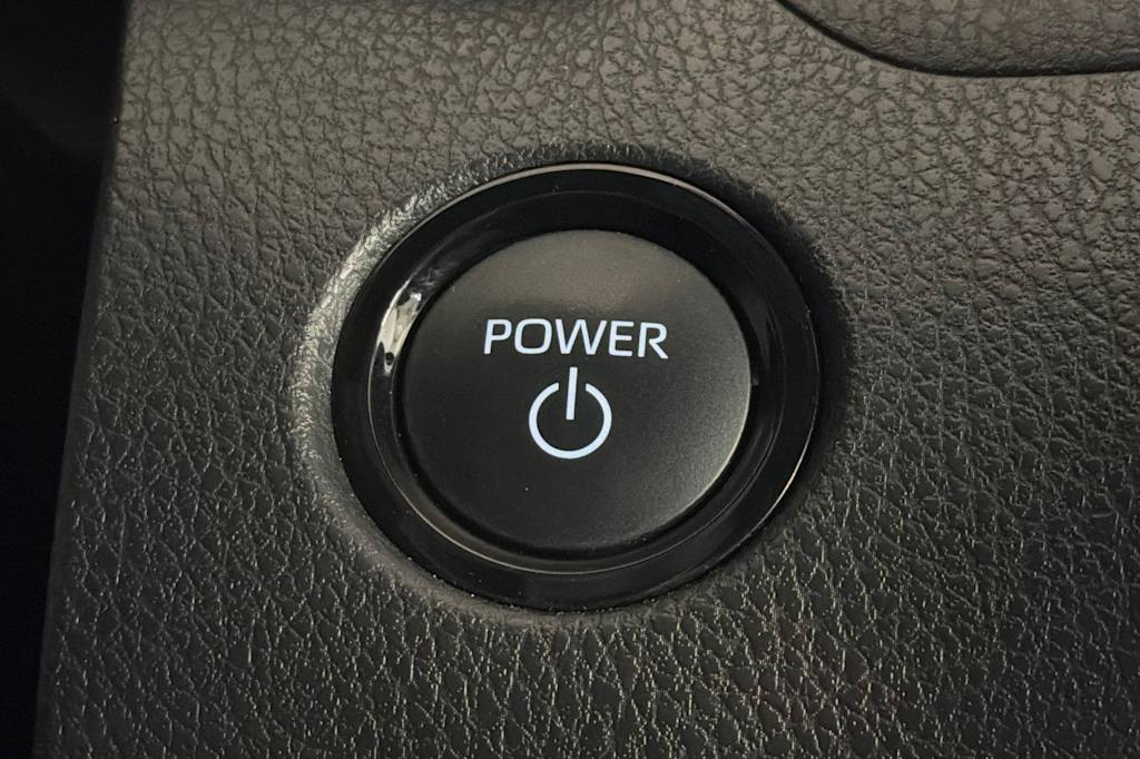 Thumbnail: 2025 Toyota Camry - 23