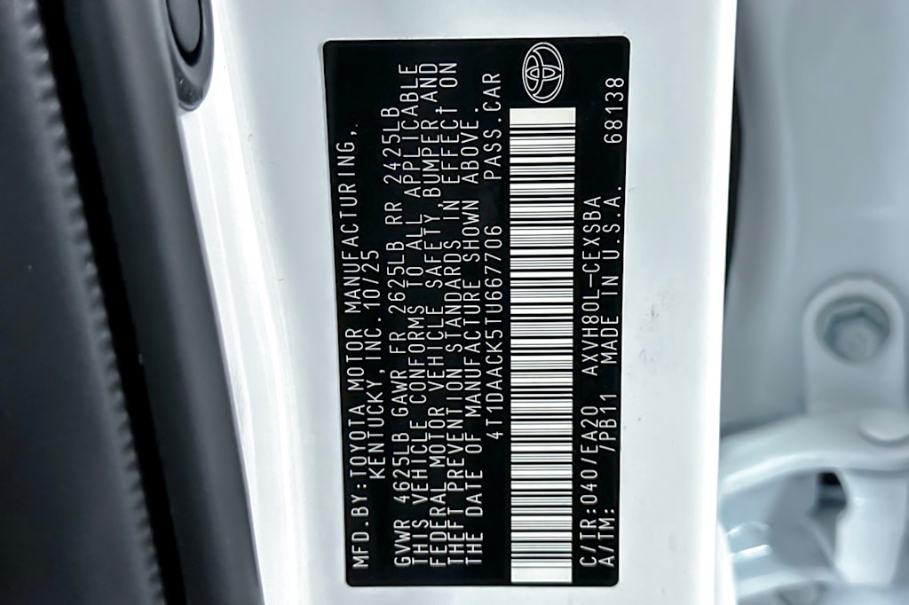 Thumbnail: 2026 Toyota Camry - 16