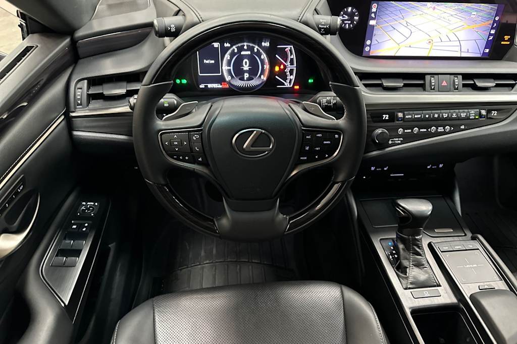 Thumbnail: 2020 Lexus ES - 11