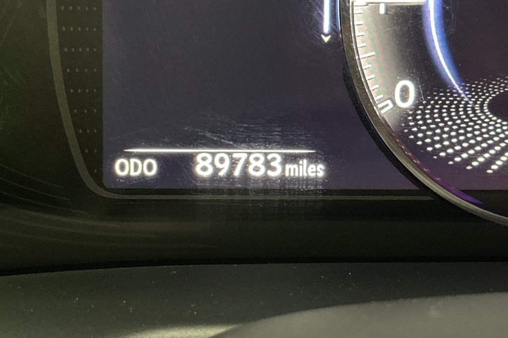 Thumbnail: 2020 Lexus ES - 28